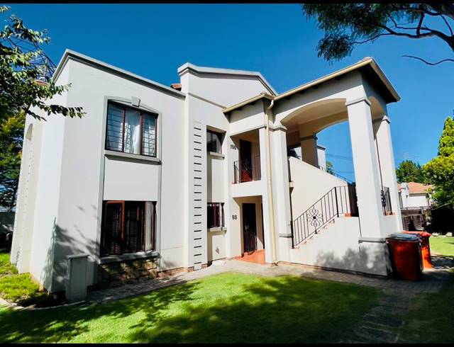 2 BEDROOM TOWNHOUSE FOR SALE IN PAULSHOF